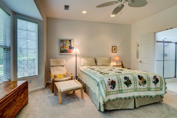 Master with Bay Window